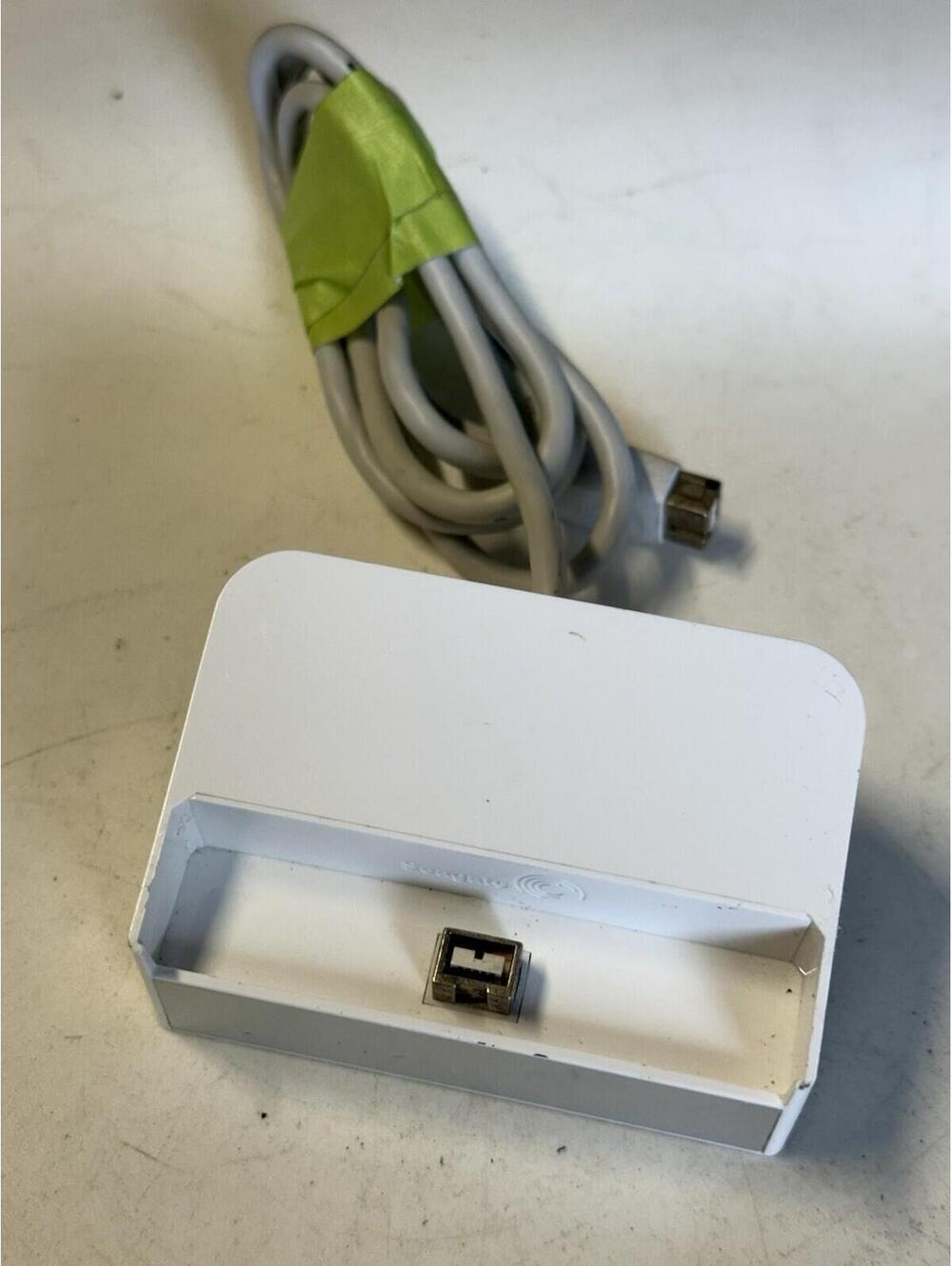 Seagate FreeAgent Go Dock White Seagate Freeagent Go FW Dock